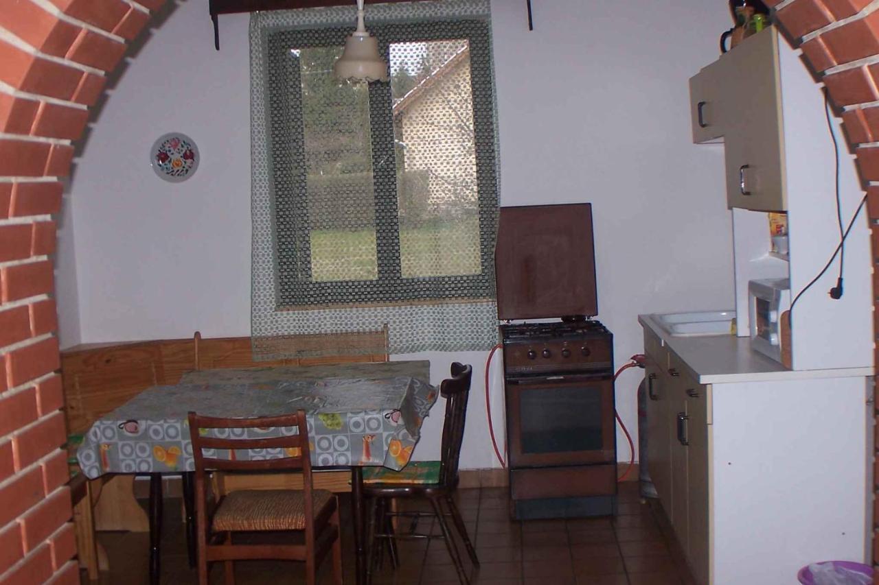Holiday Home Balatonalmadi/Balaton 17936 Lucernas المظهر الخارجي الصورة