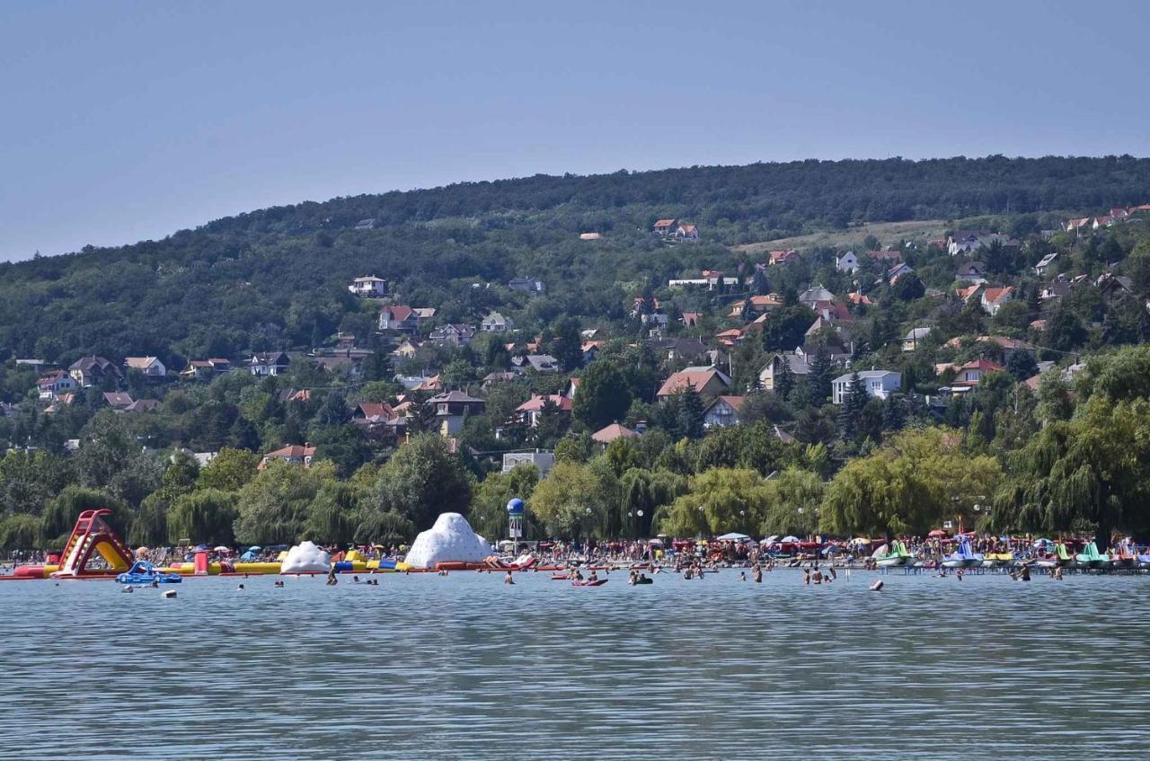 Holiday Home Balatonalmadi/Balaton 17936 Lucernas المظهر الخارجي الصورة
